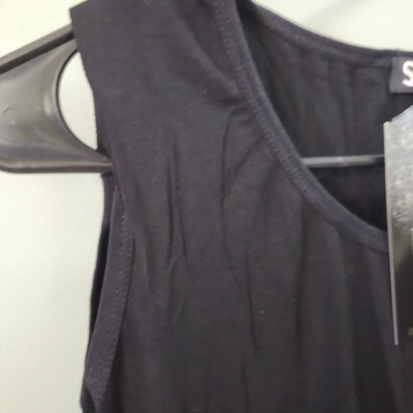 Shiny Black Tank Top with Silver Feather Embellishments - Picture 4 of 5